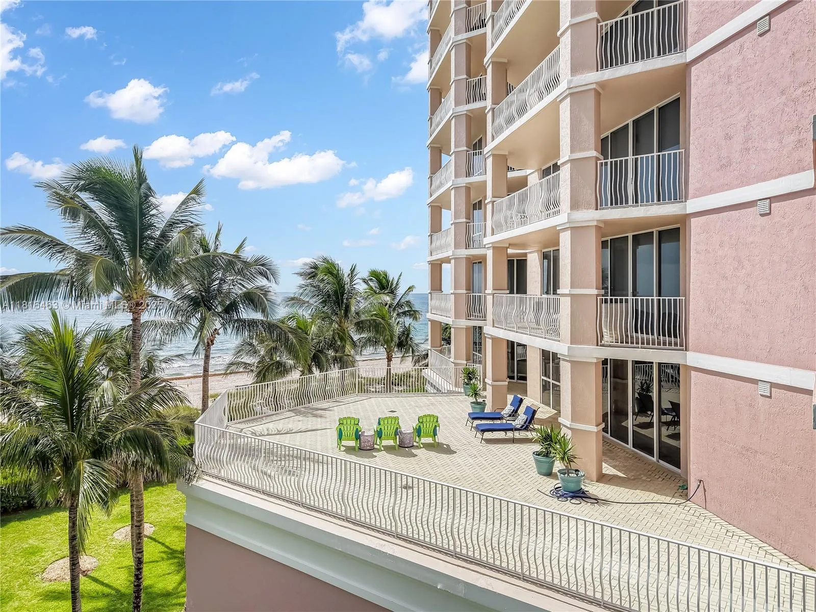 1460 S Ocean Blvd 304, Lauderdale By The Sea, Flor, Lauderdale By The Sea, Florida 33062, 3 Bedrooms Bedrooms, ,3 BathroomsBathrooms,Residential,For Sale,1460 S Ocean Blvd 304, Lauderdale By The Sea, Flor,A11816463