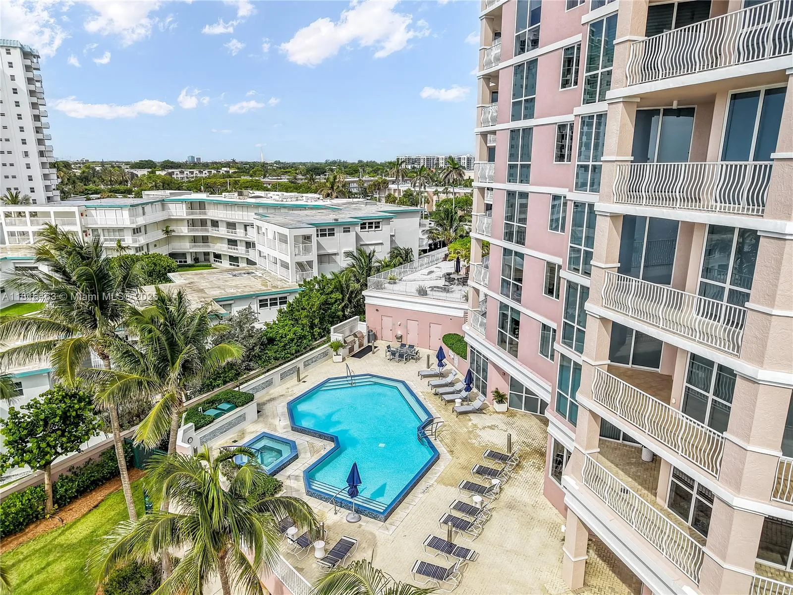 1460 S Ocean Blvd 304, Lauderdale By The Sea, Flor, Lauderdale By The Sea, Florida 33062, 3 Bedrooms Bedrooms, ,3 BathroomsBathrooms,Residential,For Sale,1460 S Ocean Blvd 304, Lauderdale By The Sea, Flor,A11816463