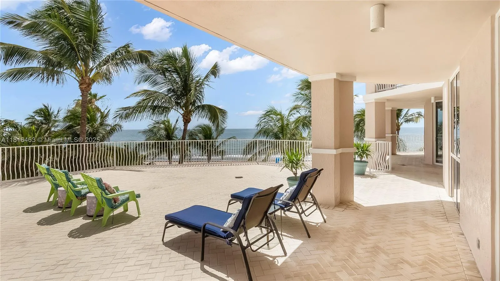 1460 S Ocean Blvd 304, Lauderdale By The Sea, Flor, Lauderdale By The Sea, Florida 33062, 3 Bedrooms Bedrooms, ,3 BathroomsBathrooms,Residential,For Sale,1460 S Ocean Blvd 304, Lauderdale By The Sea, Flor,A11816463