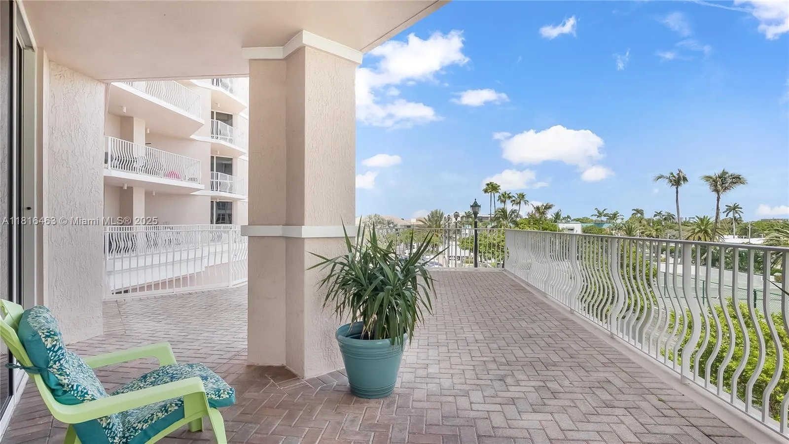 1460 S Ocean Blvd 304, Lauderdale By The Sea, Flor, Lauderdale By The Sea, Florida 33062, 3 Bedrooms Bedrooms, ,3 BathroomsBathrooms,Residential,For Sale,1460 S Ocean Blvd 304, Lauderdale By The Sea, Flor,A11816463