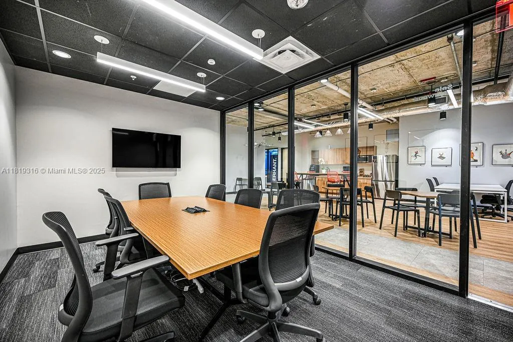 25 Sw 9th St Cu-8, Miami, Florida 33130, Miami, Florida 33130, ,Commercial Sale,For Sale,25 Sw 9th St Cu-8, Miami, Florida 33130,A11819316