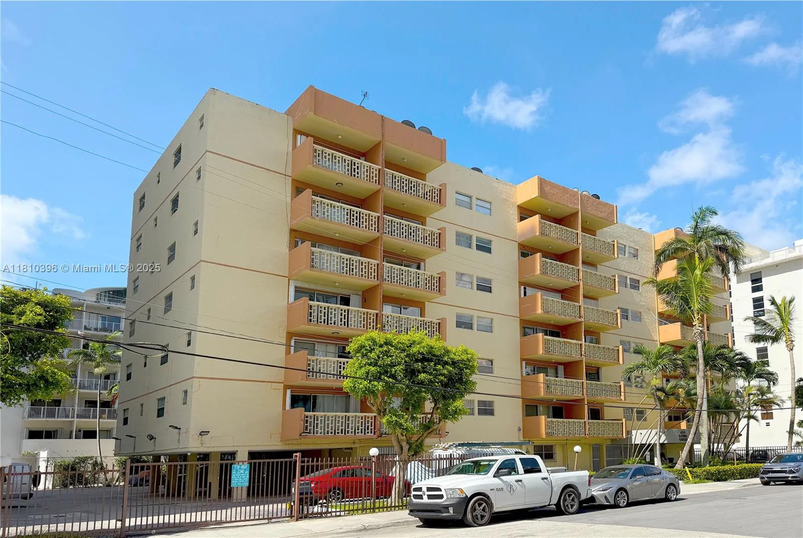 600 Ne 25th St Phd, Miami, Florida 33137, Miami, Florida 33137, 1 Bedroom Bedrooms, ,1 BathroomBathrooms,Residential,For Sale,600 Ne 25th St Phd, Miami, Florida 33137,A11810396 600 Ne 25th St Phd, Miami, Florida 33137, Miami, Florida 33137, 1 Bedroom Bedrooms, ,1 BathroomBathrooms,Residential,For Sale,600 Ne 25th St Phd, Miami, Florida 33137,A11810396