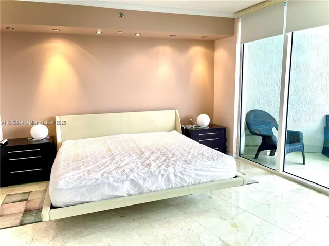 at 17201 Collins Ave, Sunny Isles Beach, FL 33160 Unit For Rent 2 Bedrooms 2 Bathrooms MLS# A11819844 Price $5,650 1396