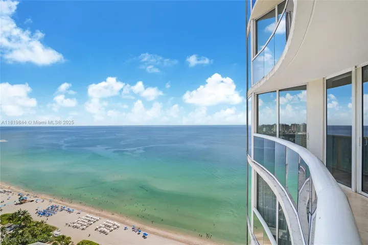 at 17201 Collins Ave, Sunny Isles Beach, FL 33160 Unit For Rent 2 Bedrooms 2 Bathrooms MLS# A11819844 Price $5,650 1396