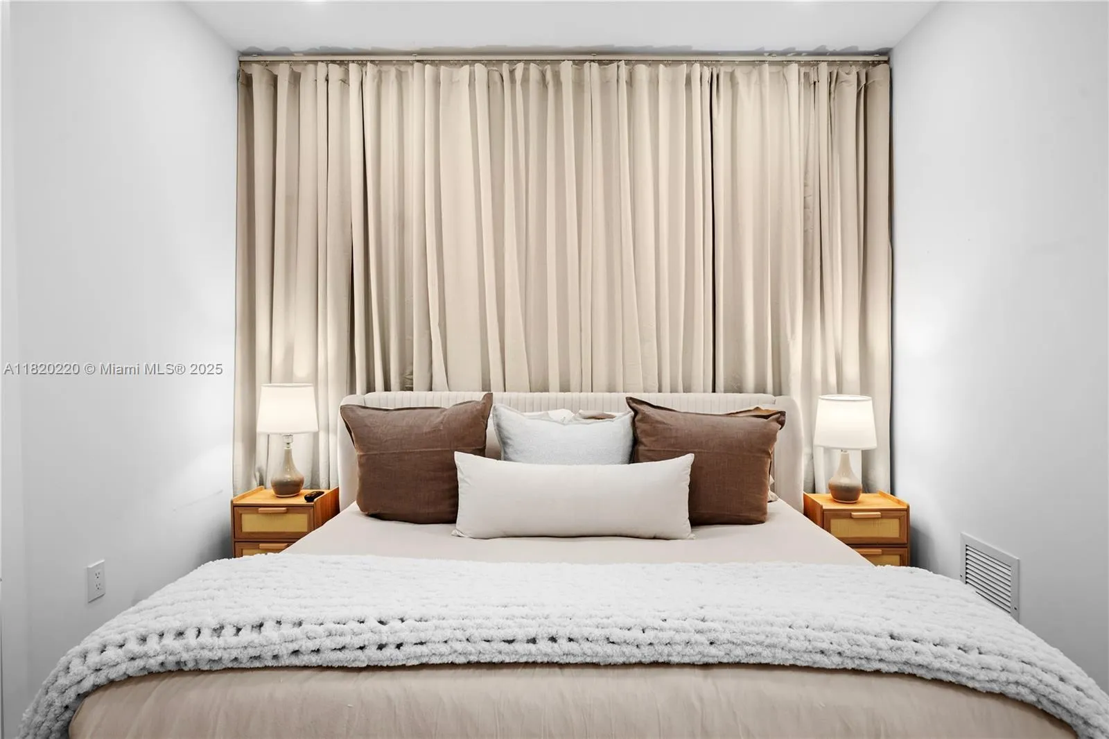 550 Nw 42nd St, Miami, Florida 33127, Miami, Florida 33127, 6 Bedrooms Bedrooms, ,5 BathroomsBathrooms,Residential Lease,For Rent,550 Nw 42nd St, Miami, Florida 33127,A11820220