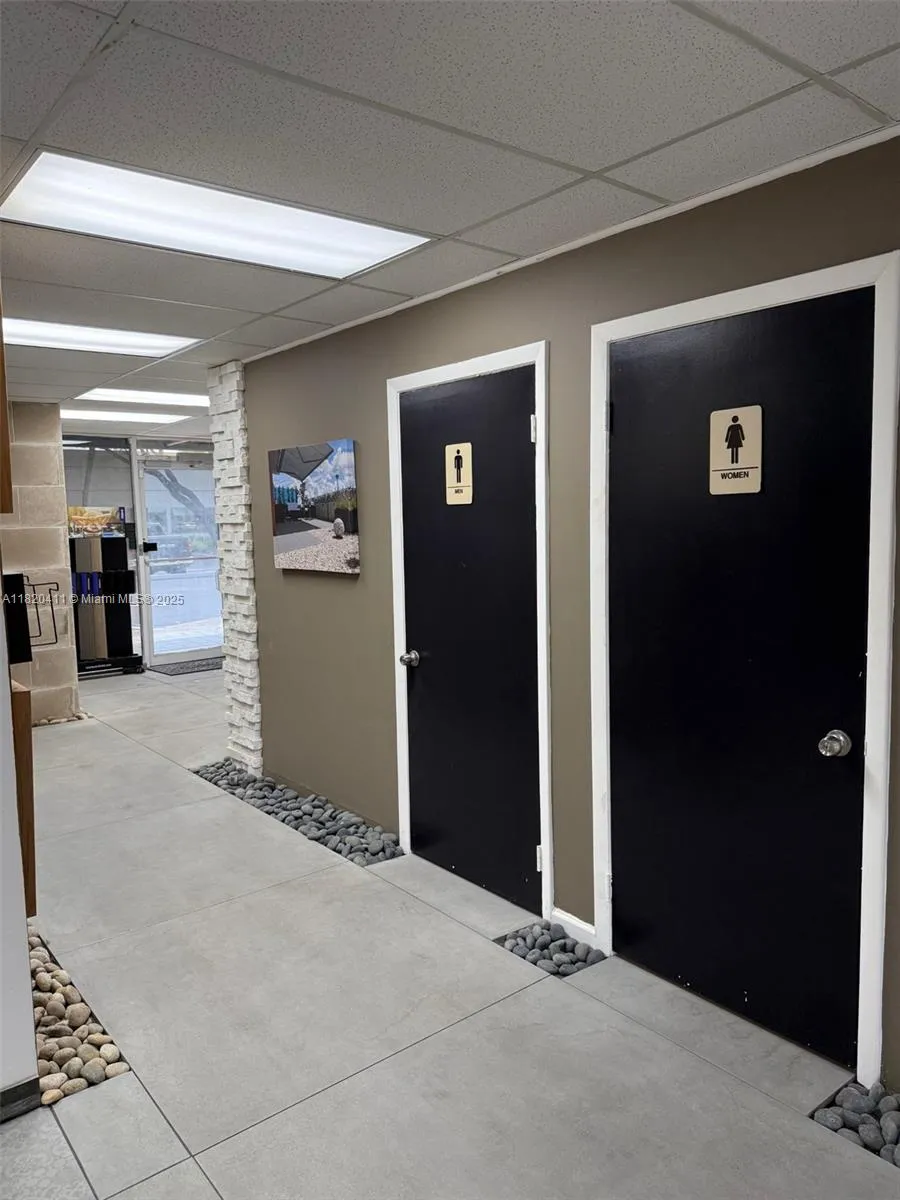 Doral, Florida 33122, ,Commercial Lease,For Rent,A11820411