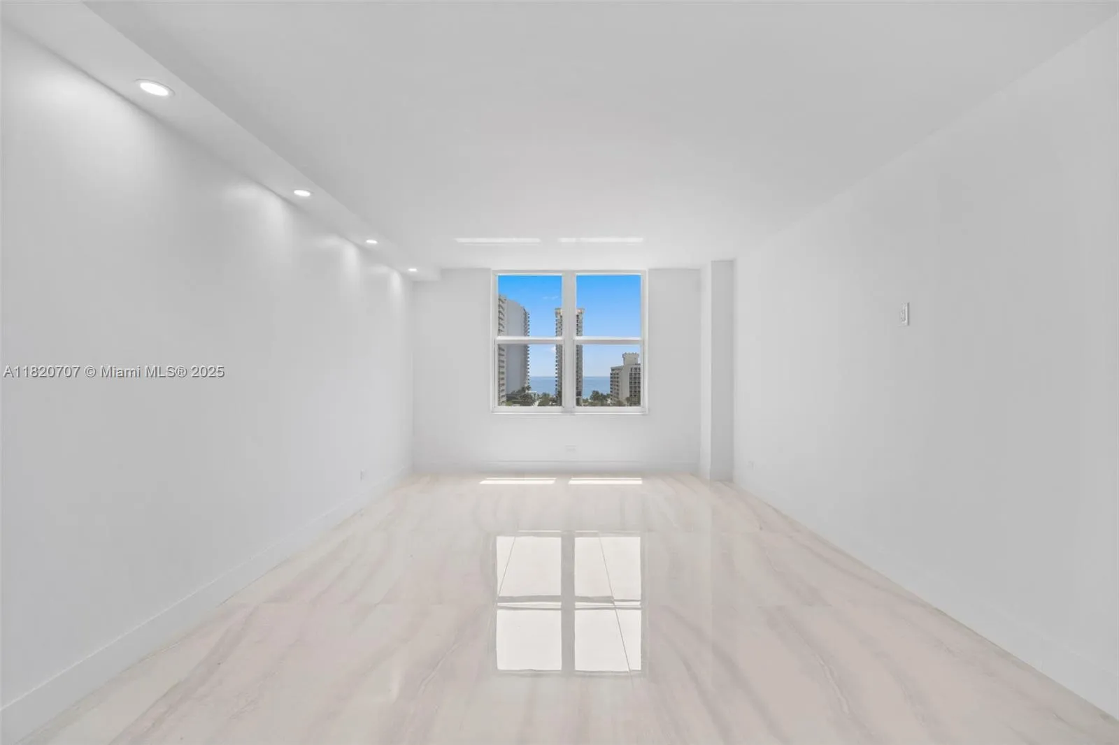 230 174th St 1119, Sunny Isles Beach, Florida 3316, Sunny Isles Beach, Florida 33160, 3 Bedrooms Bedrooms, ,2 BathroomsBathrooms,Residential,For Sale,230 174th St 1119, Sunny Isles Beach, Florida 3316,A11820707