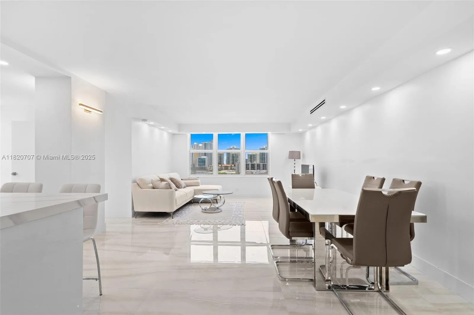230 174th St 1119, Sunny Isles Beach, Florida 3316, Sunny Isles Beach, Florida 33160, 3 Bedrooms Bedrooms, ,2 BathroomsBathrooms,Residential,For Sale,230 174th St 1119, Sunny Isles Beach, Florida 3316,A11820707
