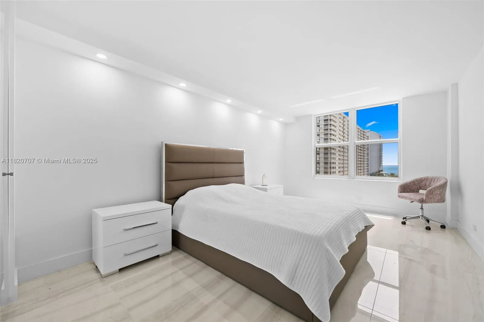 230 174th St 1119, Sunny Isles Beach, Florida 3316, Sunny Isles Beach, Florida 33160, 3 Bedrooms Bedrooms, ,2 BathroomsBathrooms,Residential,For Sale,230 174th St 1119, Sunny Isles Beach, Florida 3316,A11820707