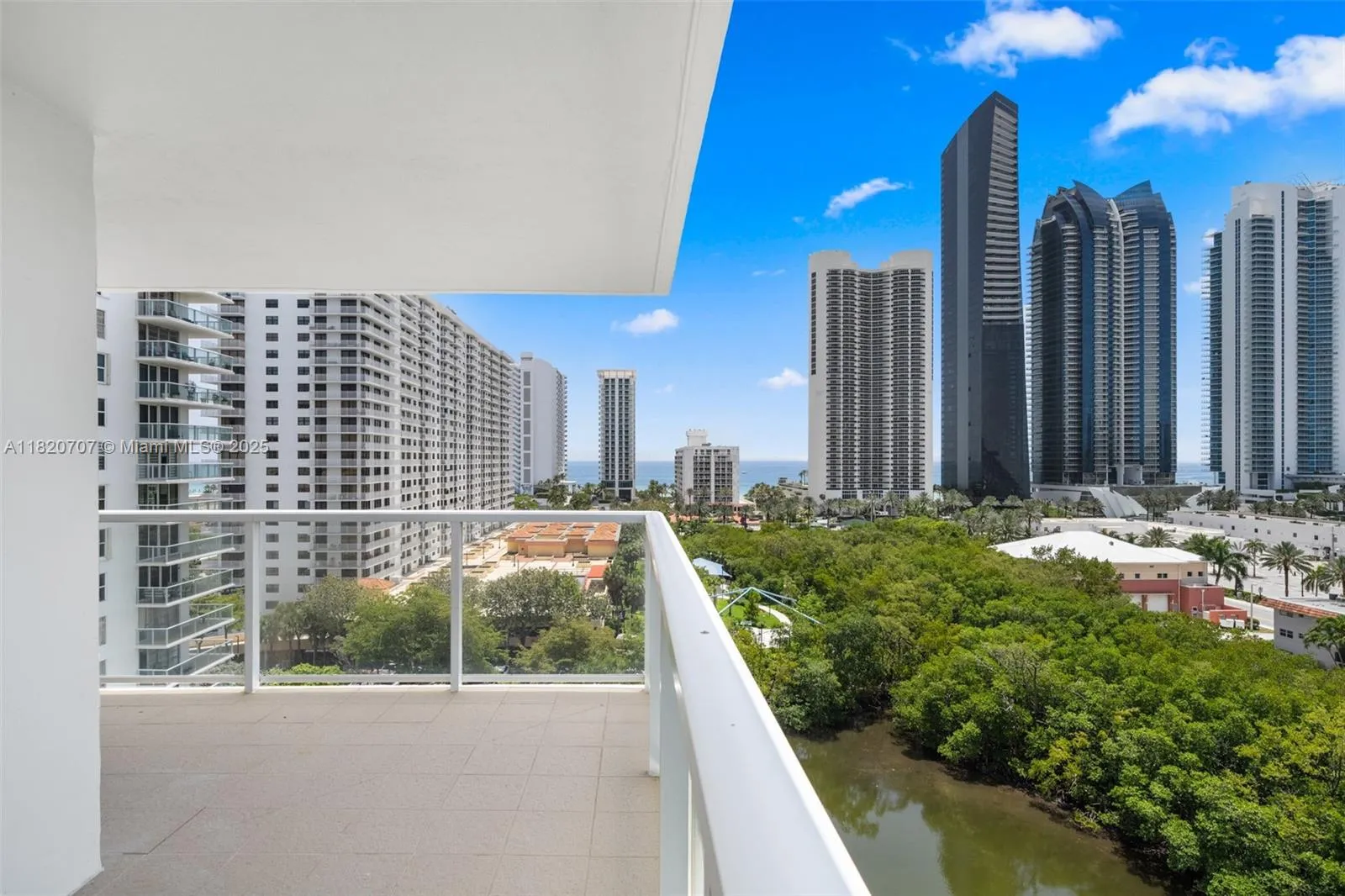 230 174th St 1119, Sunny Isles Beach, Florida 3316, Sunny Isles Beach, Florida 33160, 3 Bedrooms Bedrooms, ,2 BathroomsBathrooms,Residential,For Sale,230 174th St 1119, Sunny Isles Beach, Florida 3316,A11820707