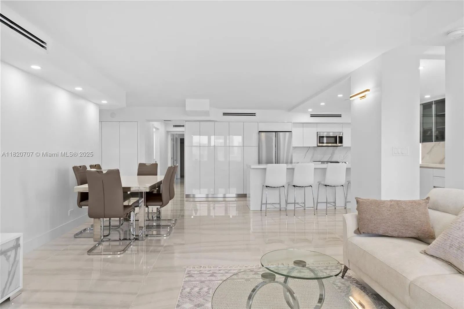 230 174th St 1119, Sunny Isles Beach, Florida 3316, Sunny Isles Beach, Florida 33160, 3 Bedrooms Bedrooms, ,2 BathroomsBathrooms,Residential,For Sale,230 174th St 1119, Sunny Isles Beach, Florida 3316,A11820707