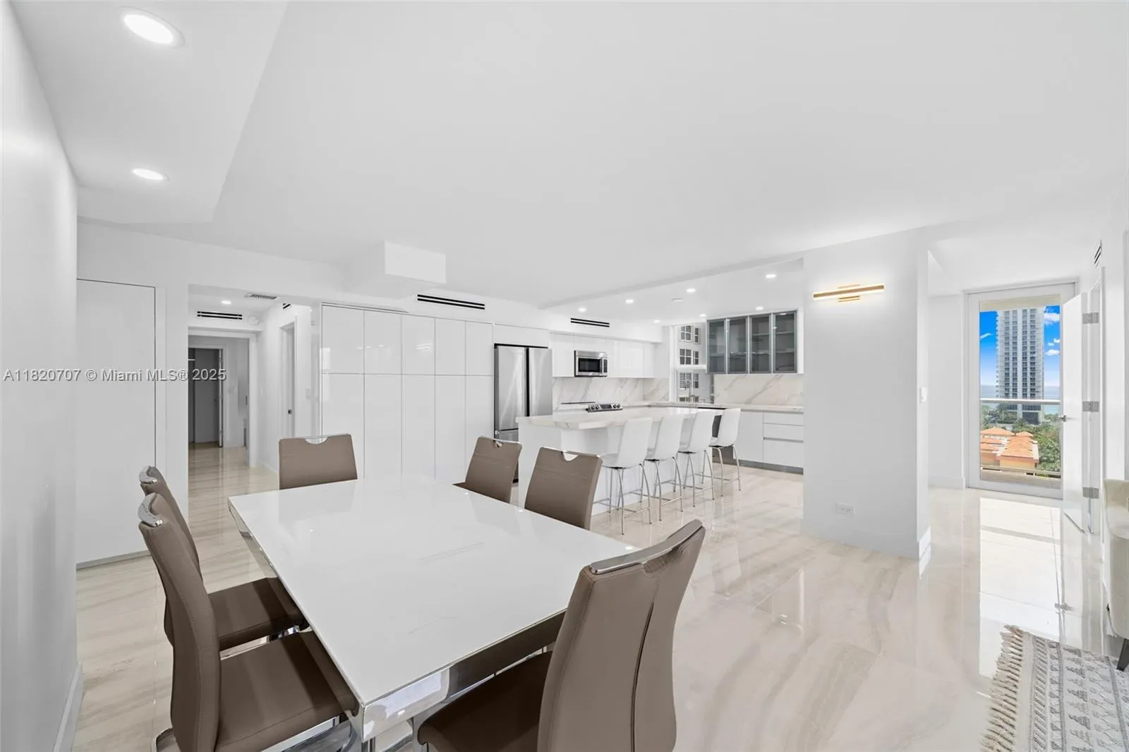 230 174th St 1119, Sunny Isles Beach, Florida 3316, Sunny Isles Beach, Florida 33160, 3 Bedrooms Bedrooms, ,2 BathroomsBathrooms,Residential,For Sale,230 174th St 1119, Sunny Isles Beach, Florida 3316,A11820707