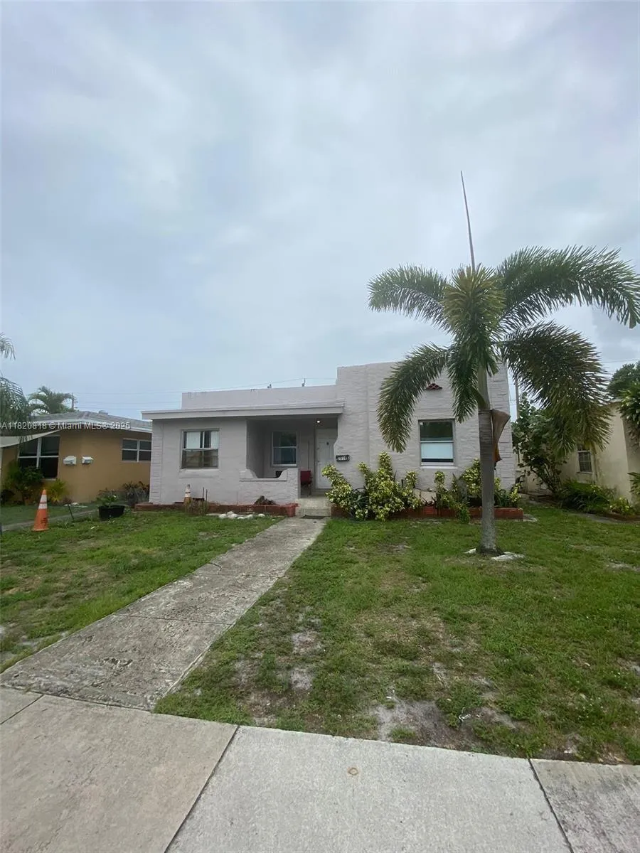 2014 Funston St, Hollywood, Florida 33020, Hollywood, Florida 33020, ,Residential Income,For Sale,2014 Funston St, Hollywood, Florida 33020,A11820818