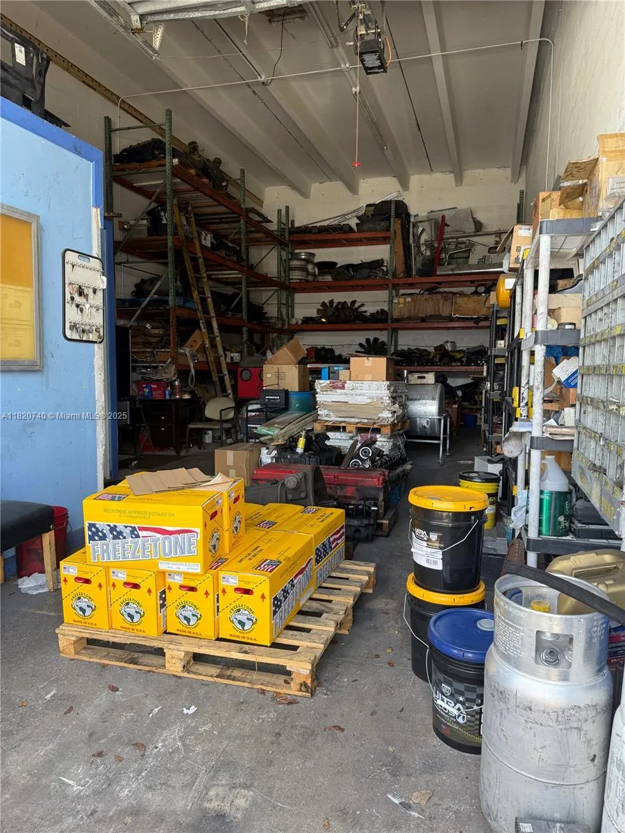 9008 Nw 119th St Suite D, Hialeah Gardens, Florida, Hialeah Gardens, Florida 33018, ,Business Opportunity,For Sale,9008 Nw 119th St Suite D, Hialeah Gardens, Florida,A11820740