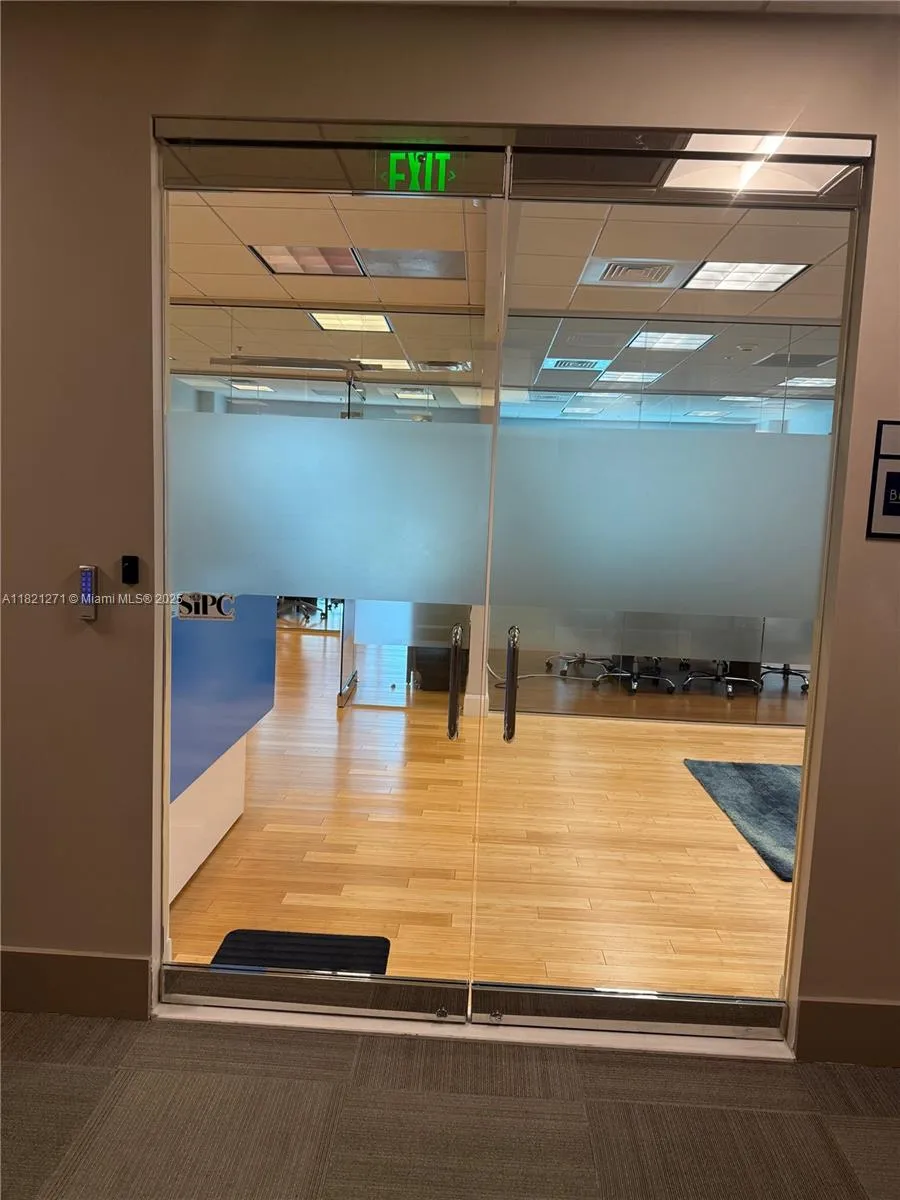 175 Sw 7th St 1616, Miami, Florida 33130, Miami, Florida 33130, ,Commercial Sale,For Sale,175 Sw 7th St 1616, Miami, Florida 33130,A11821271