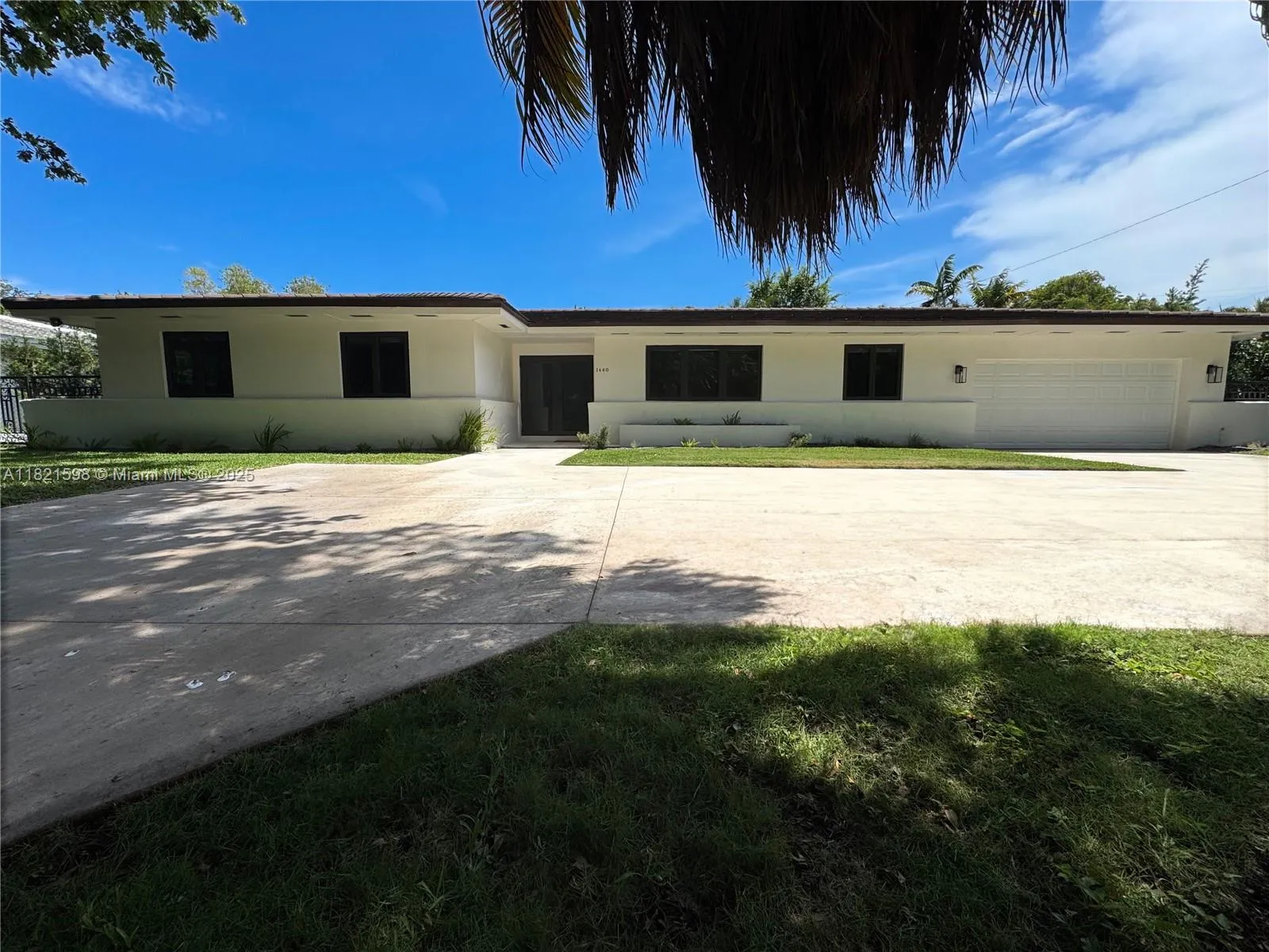 at 1460 Campamento Ave, Coral Gables, FL 33156 Unit For Sale 3 Bedrooms 3 Bathrooms MLS# A11821598 Price $2,199,000 1974