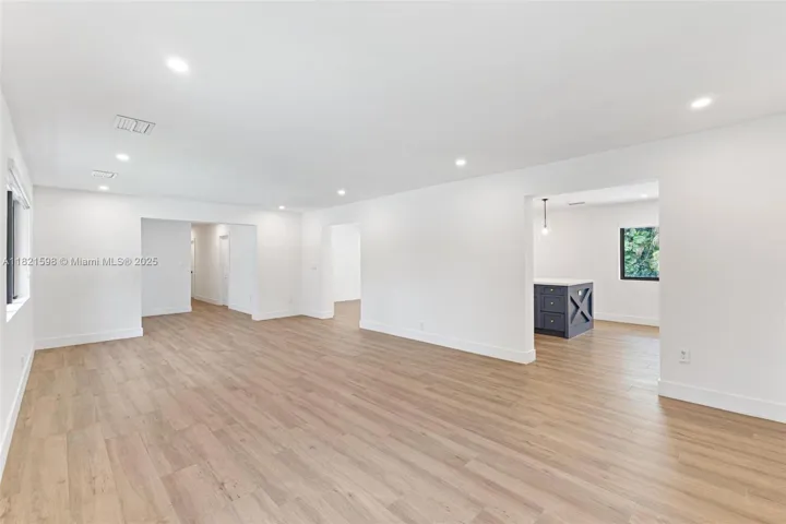 at 1460 Campamento Ave, Coral Gables, FL 33156 Unit For Sale 3 Bedrooms 3 Bathrooms MLS# A11821598 Price $2,199,000 1974