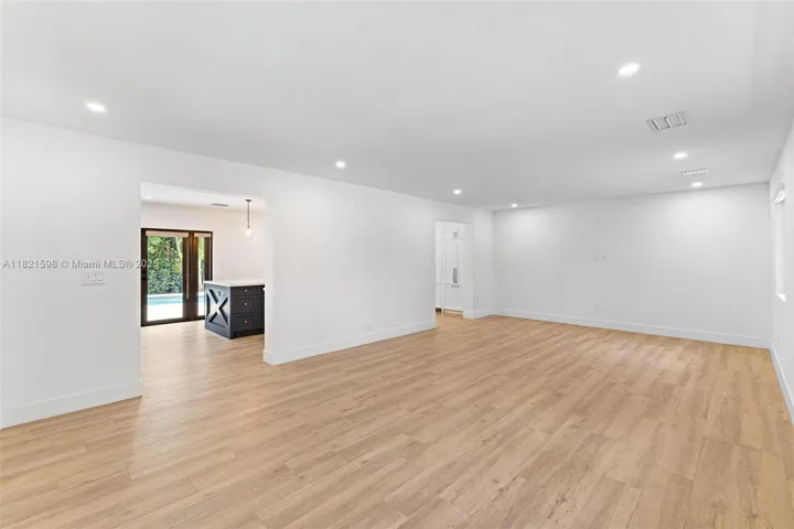 at 1460 Campamento Ave, Coral Gables, FL 33156 Unit For Sale 3 Bedrooms 3 Bathrooms MLS# A11821598 Price $2,199,000 1974