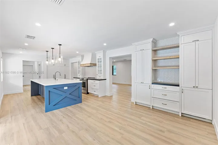 at 1460 Campamento Ave, Coral Gables, FL 33156 Unit For Sale 3 Bedrooms 3 Bathrooms MLS# A11821598 Price $2,199,000 1974