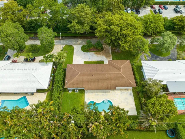 at 1460 Campamento Ave, Coral Gables, FL 33156 Unit For Sale 3 Bedrooms 3 Bathrooms MLS# A11821598 Price $2,199,000 1974