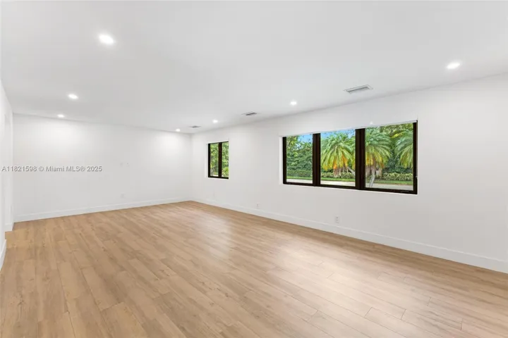 at 1460 Campamento Ave, Coral Gables, FL 33156 Unit For Sale 3 Bedrooms 3 Bathrooms MLS# A11821598 Price $2,199,000 1974