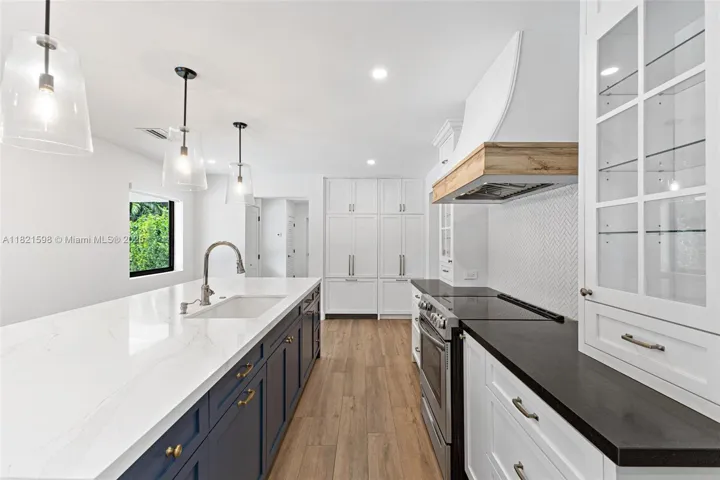 at 1460 Campamento Ave, Coral Gables, FL 33156 Unit For Sale 3 Bedrooms 3 Bathrooms MLS# A11821598 Price $2,199,000 1974