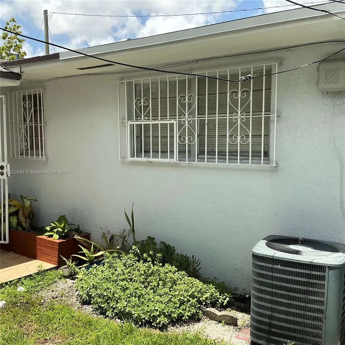 1924 Nw 35th St, Miami, Florida 33142, Miami, Florida 33142, ,Residential Income,For Sale,1924 Nw 35th St, Miami, Florida 33142,A11822047