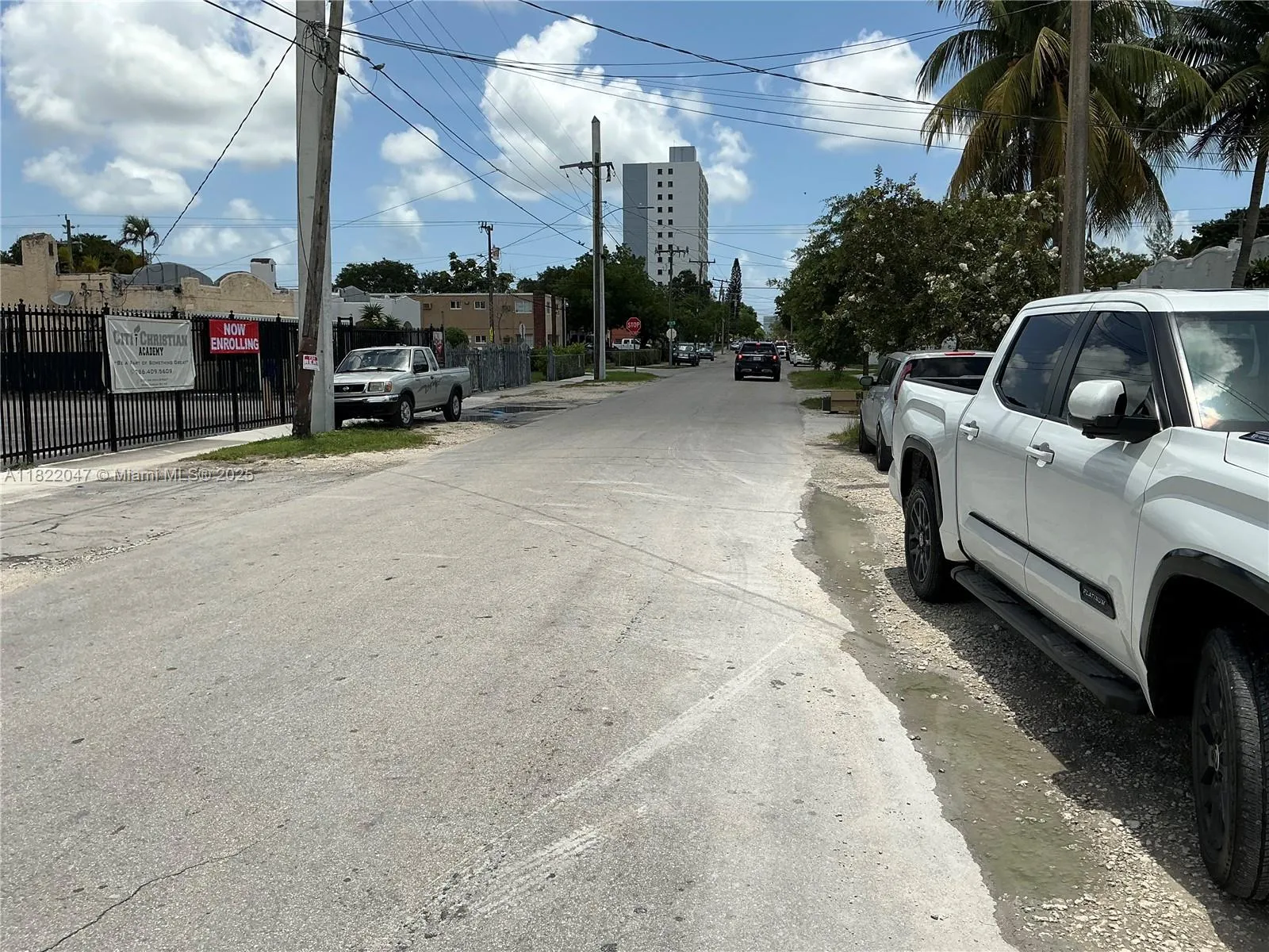 1924 Nw 35th St, Miami, Florida 33142, Miami, Florida 33142, ,Residential Income,For Sale,1924 Nw 35th St, Miami, Florida 33142,A11822047