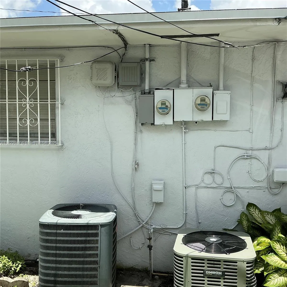 1924 Nw 35th St, Miami, Florida 33142, Miami, Florida 33142, ,Residential Income,For Sale,1924 Nw 35th St, Miami, Florida 33142,A11822047