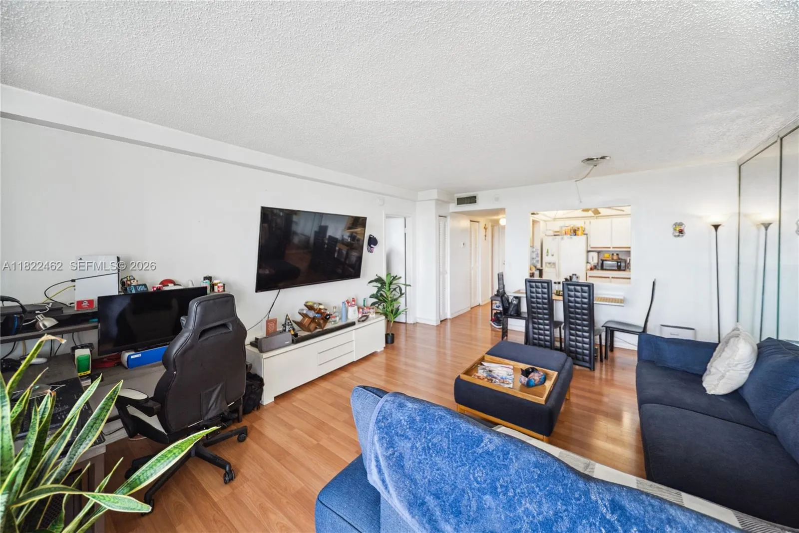 13499 Biscayne Blvd 703, North Miami, Florida 3318, North Miami, Florida 33181, 1 Bedroom Bedrooms, ,1 BathroomBathrooms,Residential,For Sale,13499 Biscayne Blvd 703, North Miami, Florida 3318,A11822462