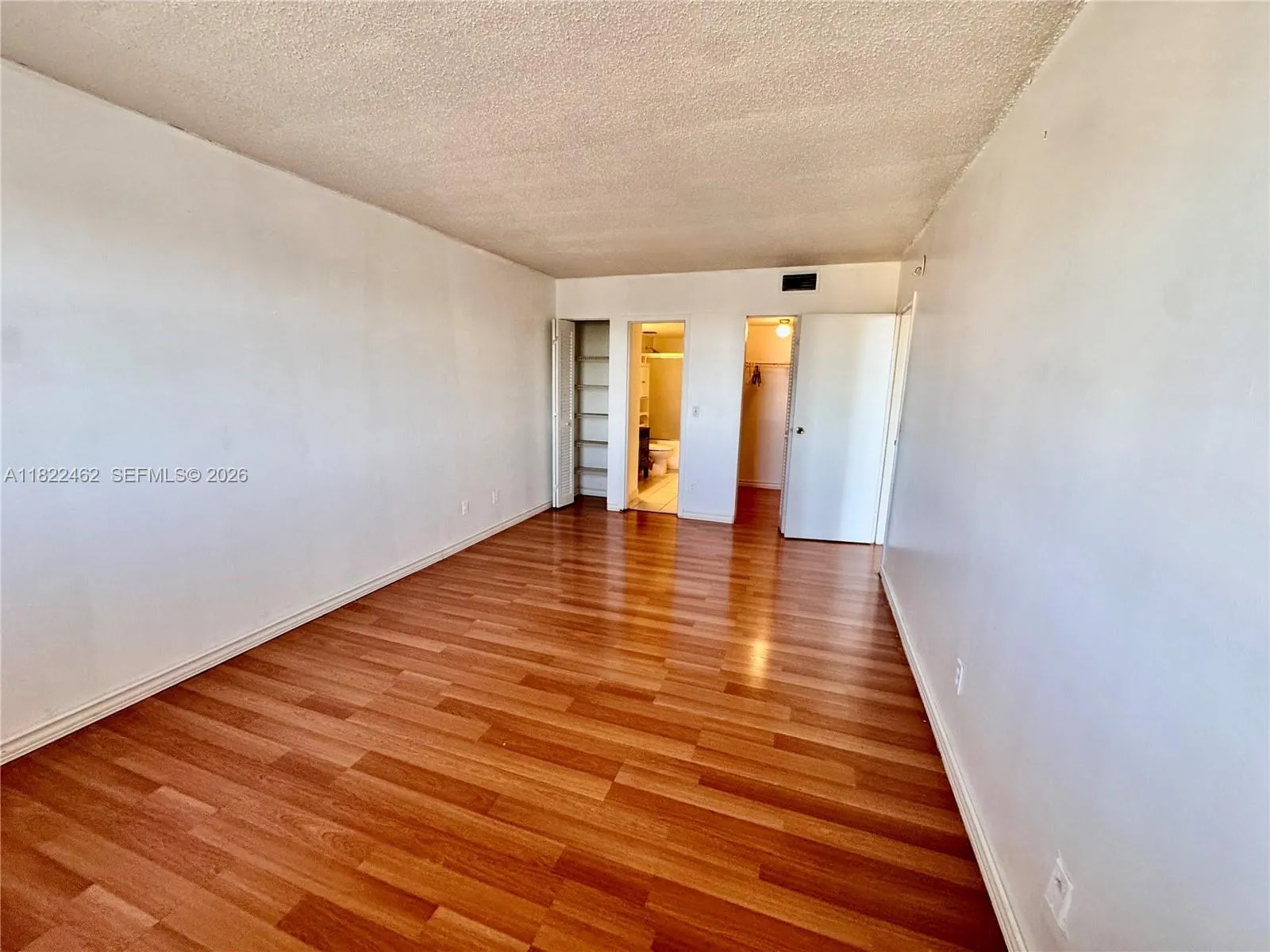 13499 Biscayne Blvd 703, North Miami, Florida 3318, North Miami, Florida 33181, 1 Bedroom Bedrooms, ,1 BathroomBathrooms,Residential,For Sale,13499 Biscayne Blvd 703, North Miami, Florida 3318,A11822462