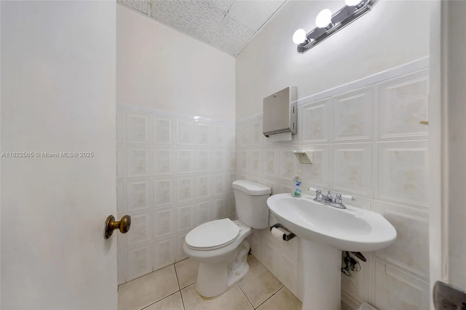 9765 Sw 184th St, Palmetto Bay, Florida 33157, Palmetto Bay, Florida 33157, ,Commercial Sale,For Sale,9765 Sw 184th St, Palmetto Bay, Florida 33157,A11822565