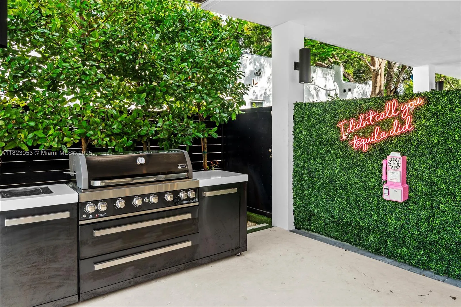 550 Nw 42nd St, Miami, Florida 33127, Miami, Florida 33127, 6 Bedrooms Bedrooms, ,5 BathroomsBathrooms,Residential,For Sale,550 Nw 42nd St, Miami, Florida 33127,A11823053