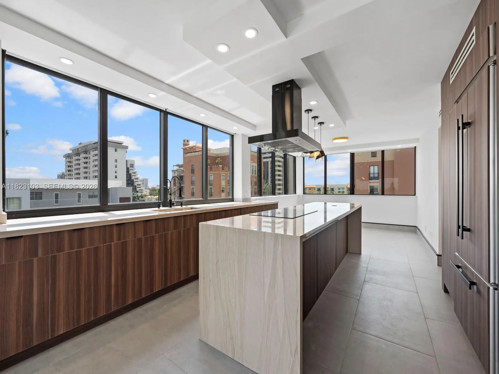700 Coral Way 5, Coral Gables, Florida 33134, Coral Gables, Florida 33134, 3 Bedrooms Bedrooms, ,3 BathroomsBathrooms,Residential,For Sale,700 Coral Way 5, Coral Gables, Florida 33134,A11823103