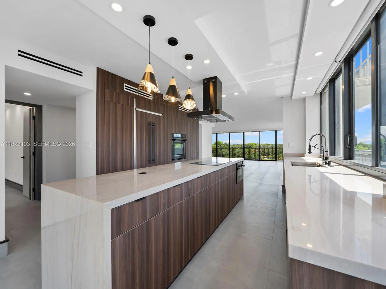 700 Coral Way 5, Coral Gables, Florida 33134, Coral Gables, Florida 33134, 3 Bedrooms Bedrooms, ,3 BathroomsBathrooms,Residential,For Sale,700 Coral Way 5, Coral Gables, Florida 33134,A11823103