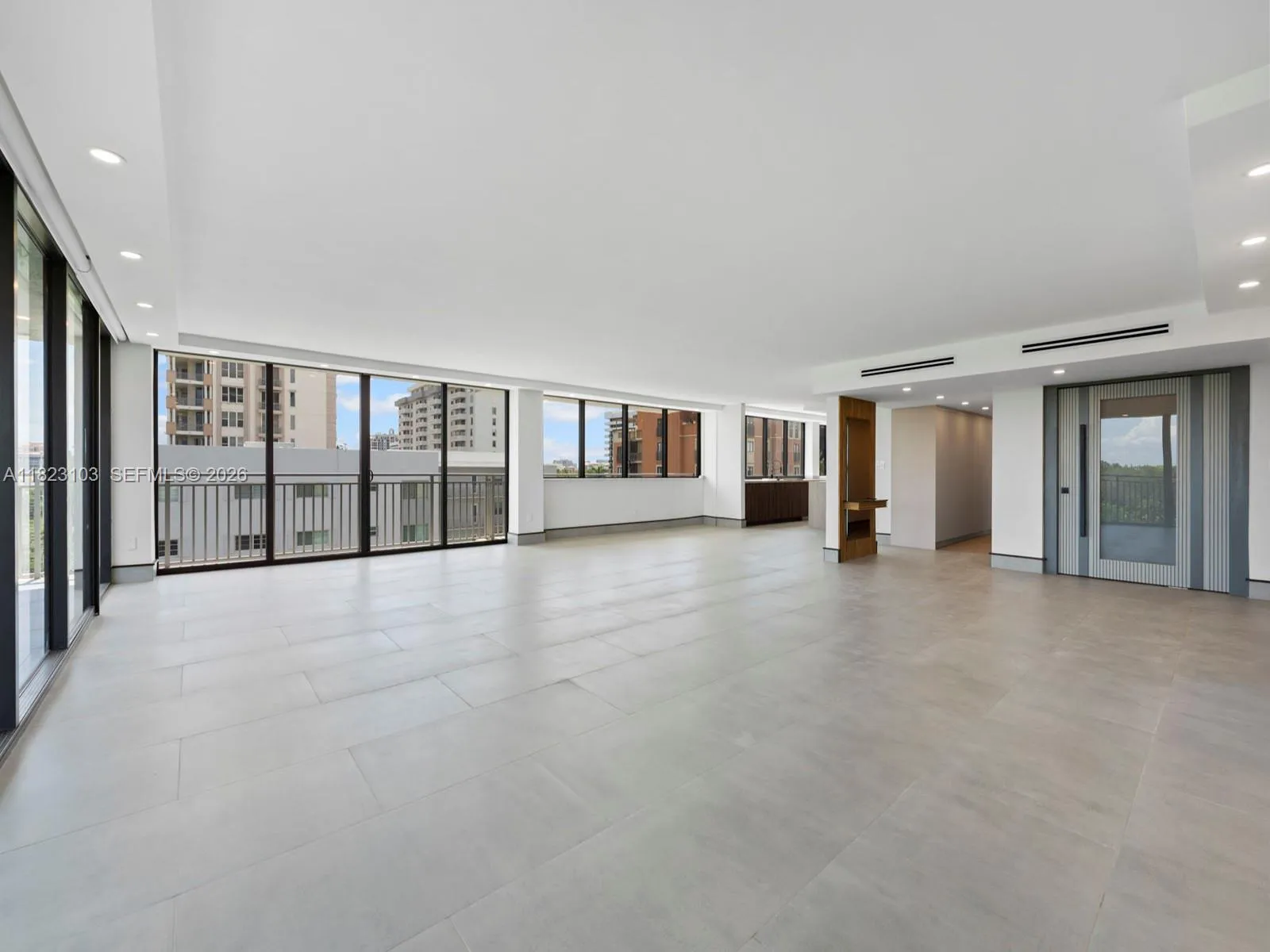 700 Coral Way 5, Coral Gables, Florida 33134, Coral Gables, Florida 33134, 3 Bedrooms Bedrooms, ,3 BathroomsBathrooms,Residential,For Sale,700 Coral Way 5, Coral Gables, Florida 33134,A11823103