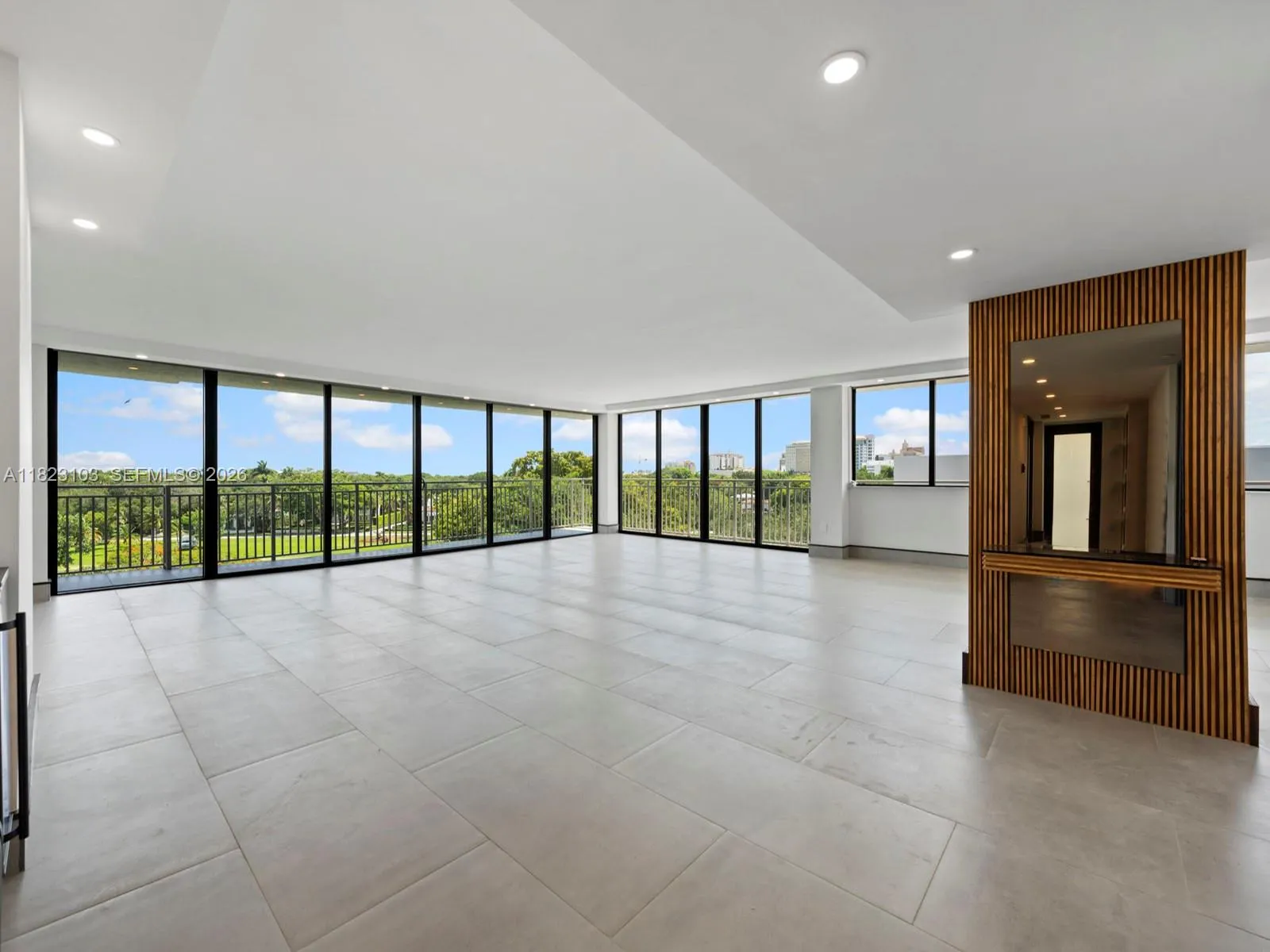 700 Coral Way 5, Coral Gables, Florida 33134, Coral Gables, Florida 33134, 3 Bedrooms Bedrooms, ,3 BathroomsBathrooms,Residential,For Sale,700 Coral Way 5, Coral Gables, Florida 33134,A11823103