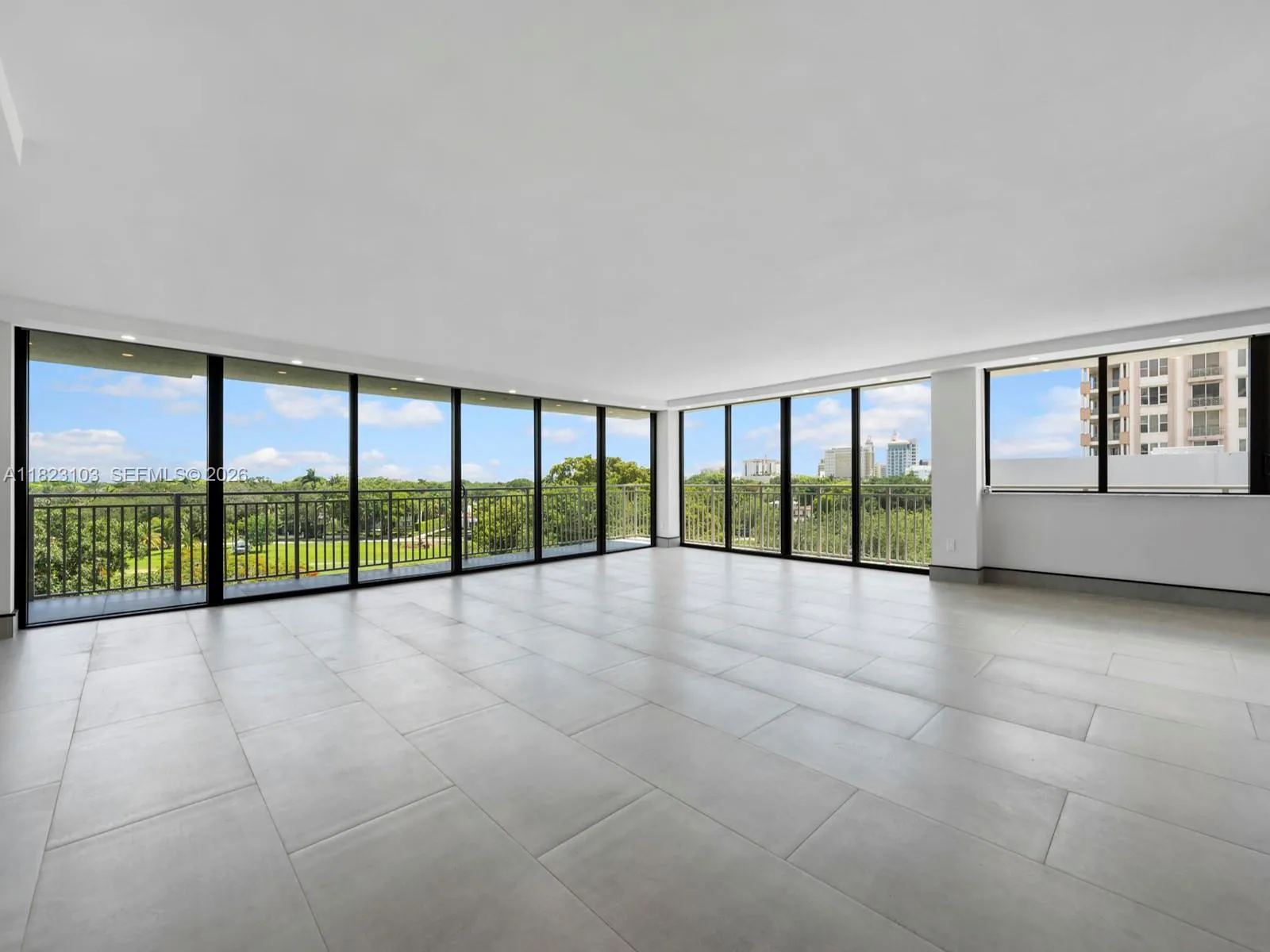 700 Coral Way 5, Coral Gables, Florida 33134, Coral Gables, Florida 33134, 3 Bedrooms Bedrooms, ,3 BathroomsBathrooms,Residential,For Sale,700 Coral Way 5, Coral Gables, Florida 33134,A11823103