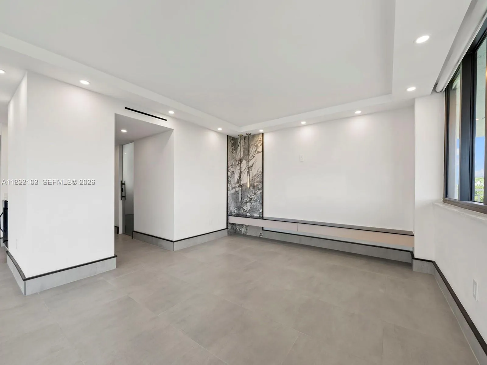 700 Coral Way 5, Coral Gables, Florida 33134, Coral Gables, Florida 33134, 3 Bedrooms Bedrooms, ,3 BathroomsBathrooms,Residential,For Sale,700 Coral Way 5, Coral Gables, Florida 33134,A11823103