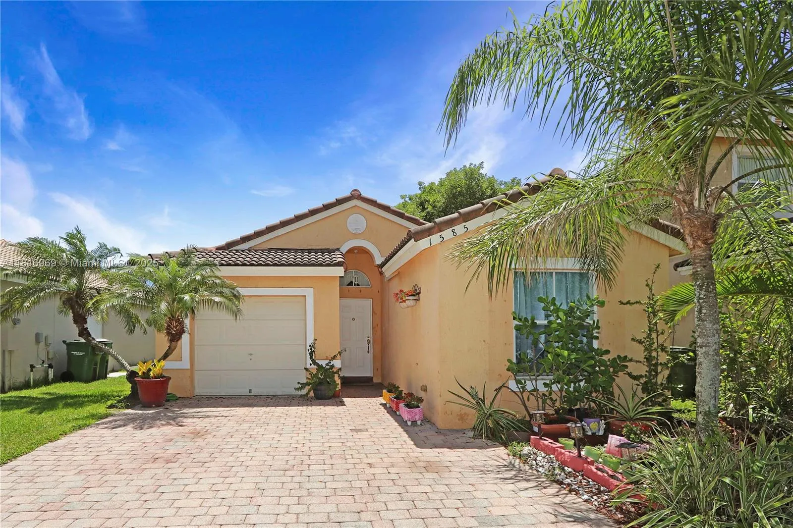 1585 Se 20th Rd, Homestead, Florida 33035, Homestead, Florida 33035, 3 Bedrooms Bedrooms, ,2 BathroomsBathrooms,Residential,For Sale,1585 Se 20th Rd, Homestead, Florida 33035,A11816969