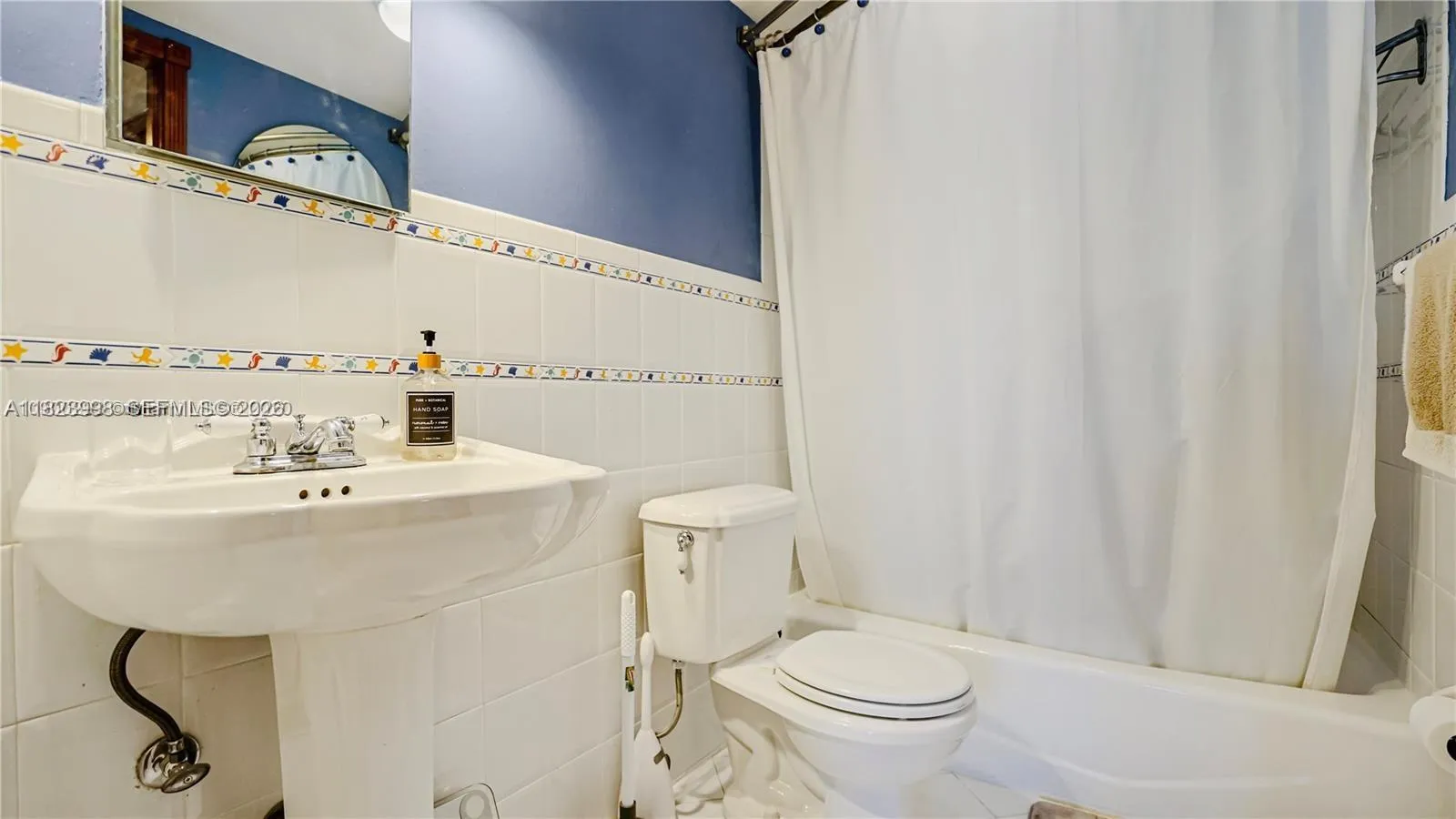 401 Ocean Dr 722, Miami Beach, Florida 33139, Miami Beach, Florida 33139, 1 Bedroom Bedrooms, ,1 BathroomBathrooms,Residential,For Sale,401 Ocean Dr 722, Miami Beach, Florida 33139,A11823998