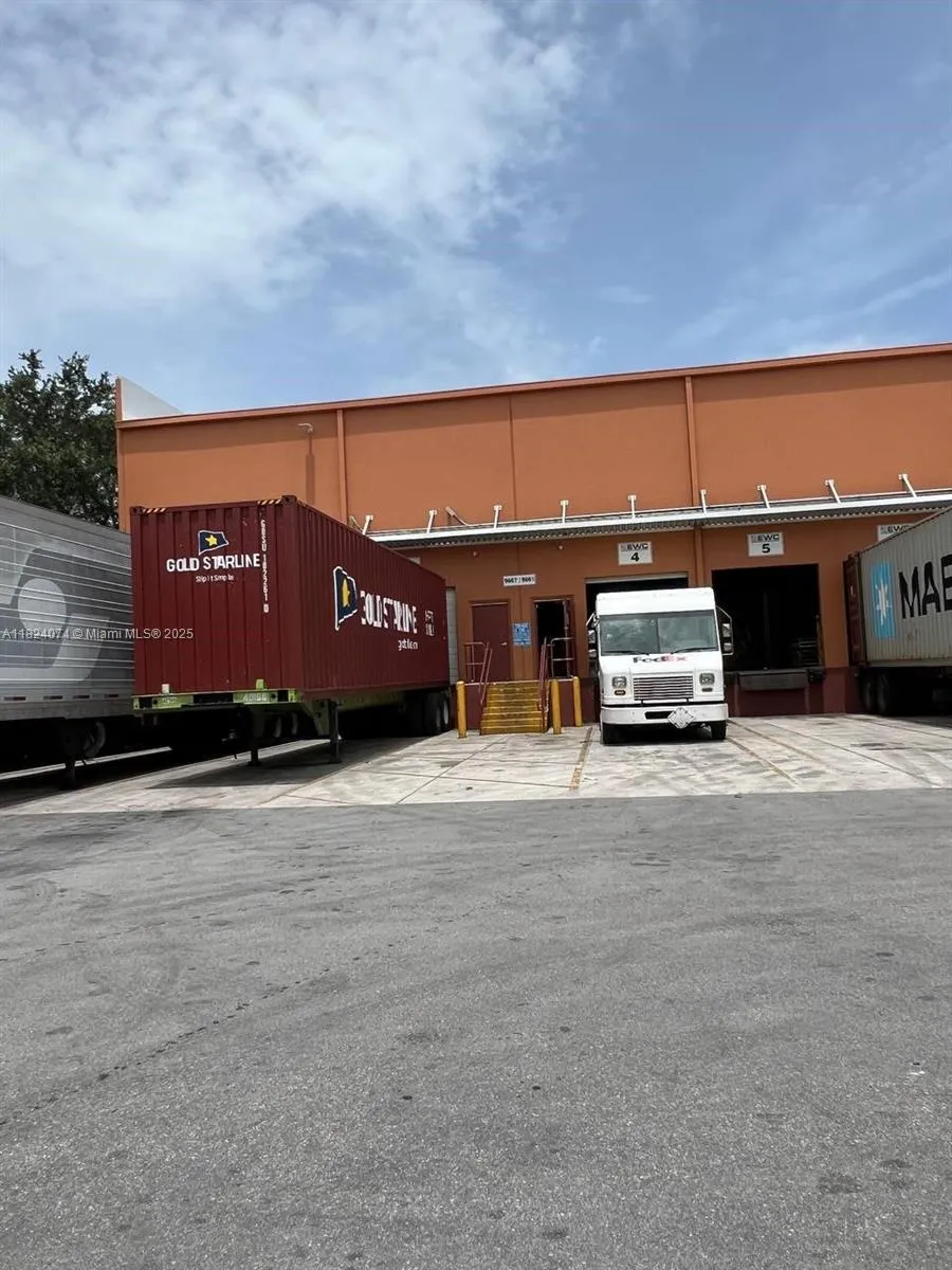 9667 Nw 33rd St, Doral, Florida 33172, Doral, Florida 33172, ,Commercial Lease,For Rent,9667 Nw 33rd St, Doral, Florida 33172,A11824074