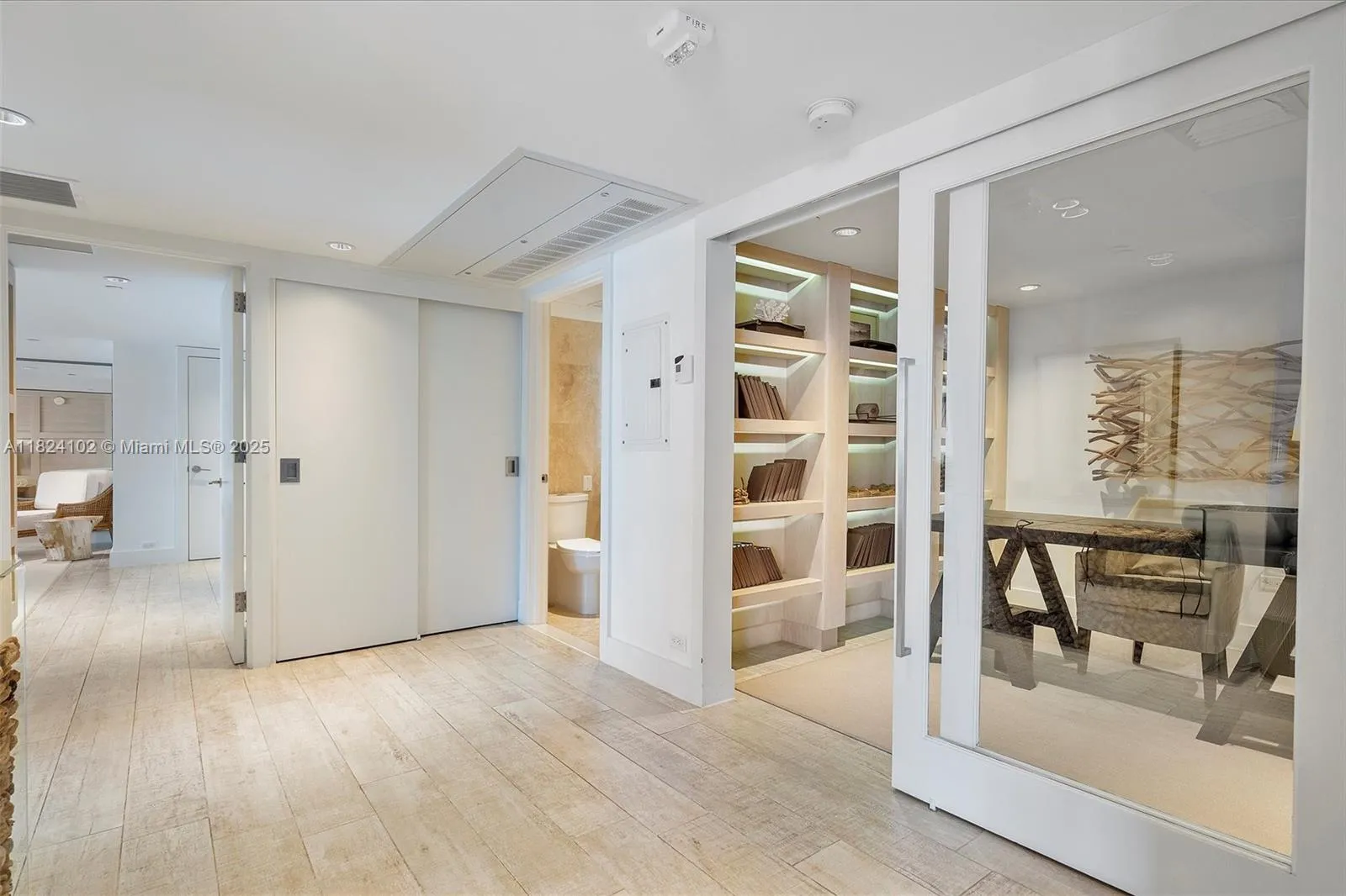 102 24th St 1415, Miami Beach, Florida 33139, Miami Beach, Florida 33139, 3 Bedrooms Bedrooms, ,3 BathroomsBathrooms,Residential,For Sale,102 24th St 1415, Miami Beach, Florida 33139,A11824102