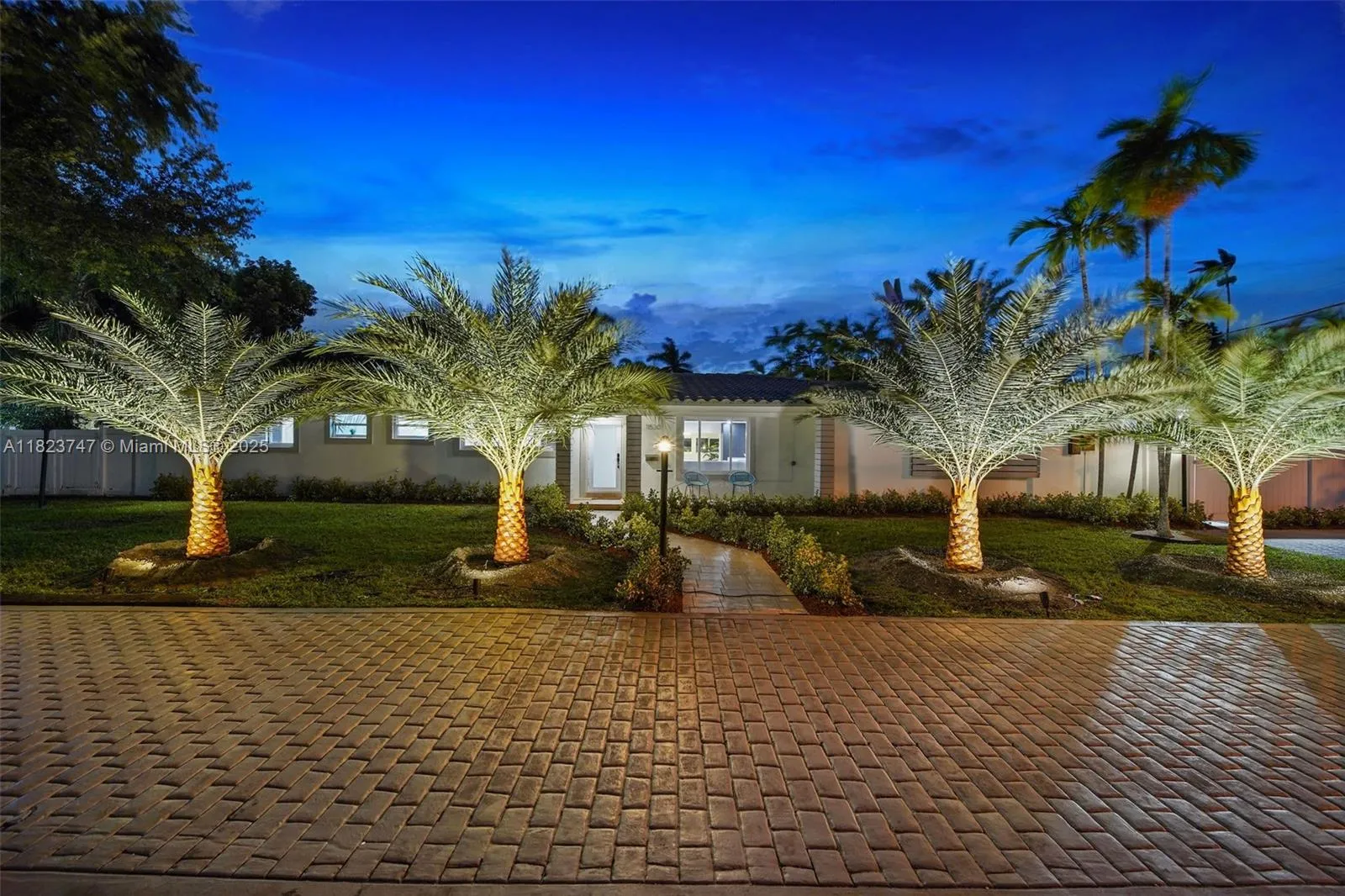 11530 Ne 7th Ave, Biscayne Park, Florida 33161, Biscayne Park, Florida 33161, 4 Bedrooms Bedrooms, ,3 BathroomsBathrooms,Residential,For Sale,11530 Ne 7th Ave, Biscayne Park, Florida 33161,A11823747