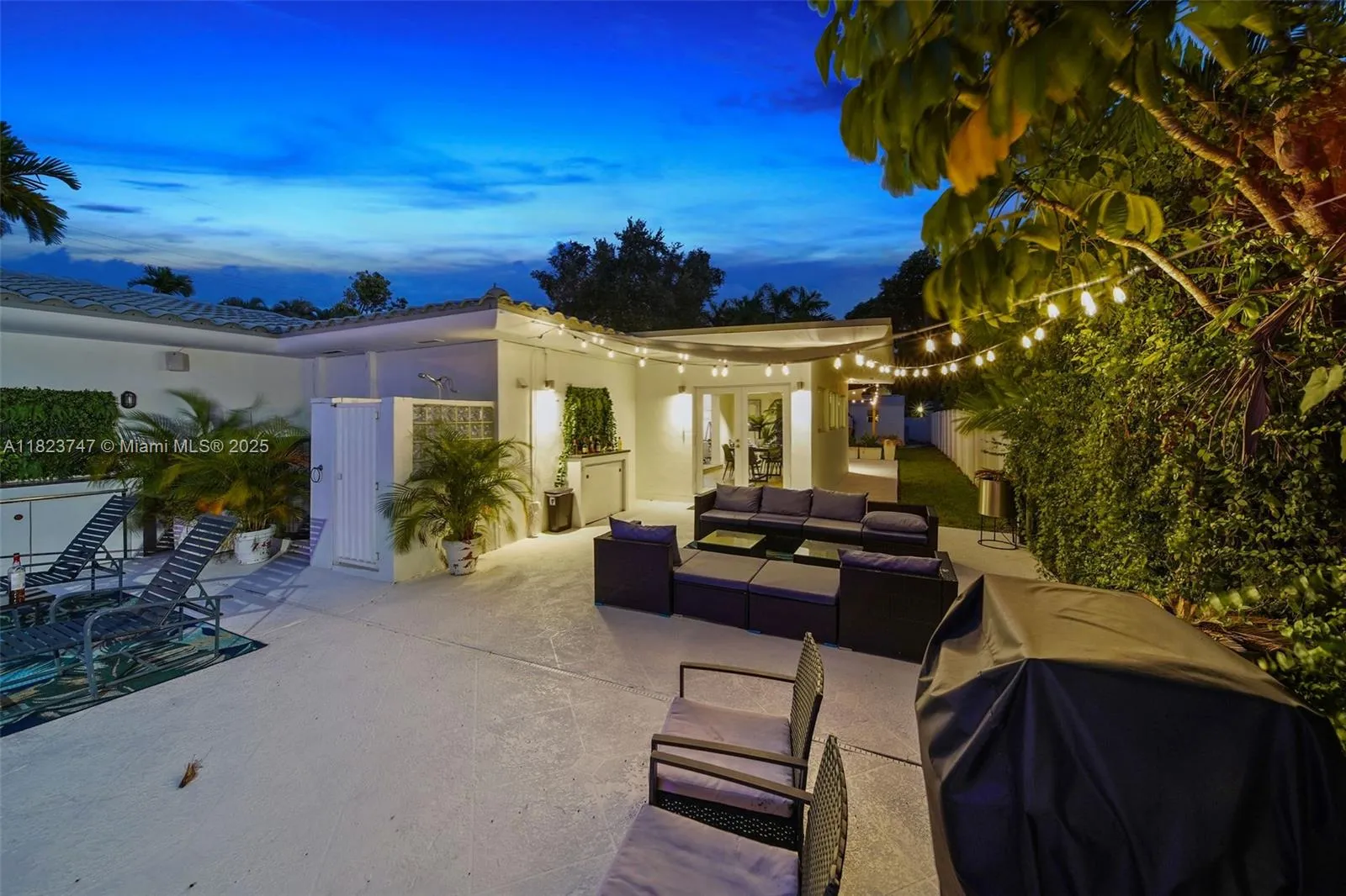 11530 Ne 7th Ave, Biscayne Park, Florida 33161, Biscayne Park, Florida 33161, 4 Bedrooms Bedrooms, ,3 BathroomsBathrooms,Residential,For Sale,11530 Ne 7th Ave, Biscayne Park, Florida 33161,A11823747