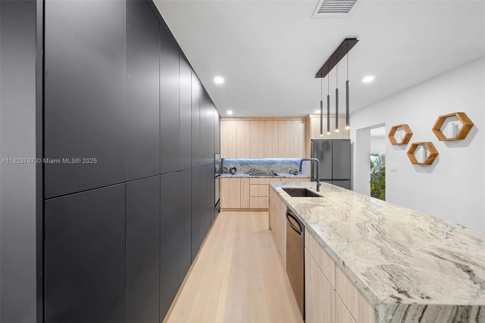 11530 Ne 7th Ave, Biscayne Park, Florida 33161, Biscayne Park, Florida 33161, 4 Bedrooms Bedrooms, ,3 BathroomsBathrooms,Residential,For Sale,11530 Ne 7th Ave, Biscayne Park, Florida 33161,A11823747