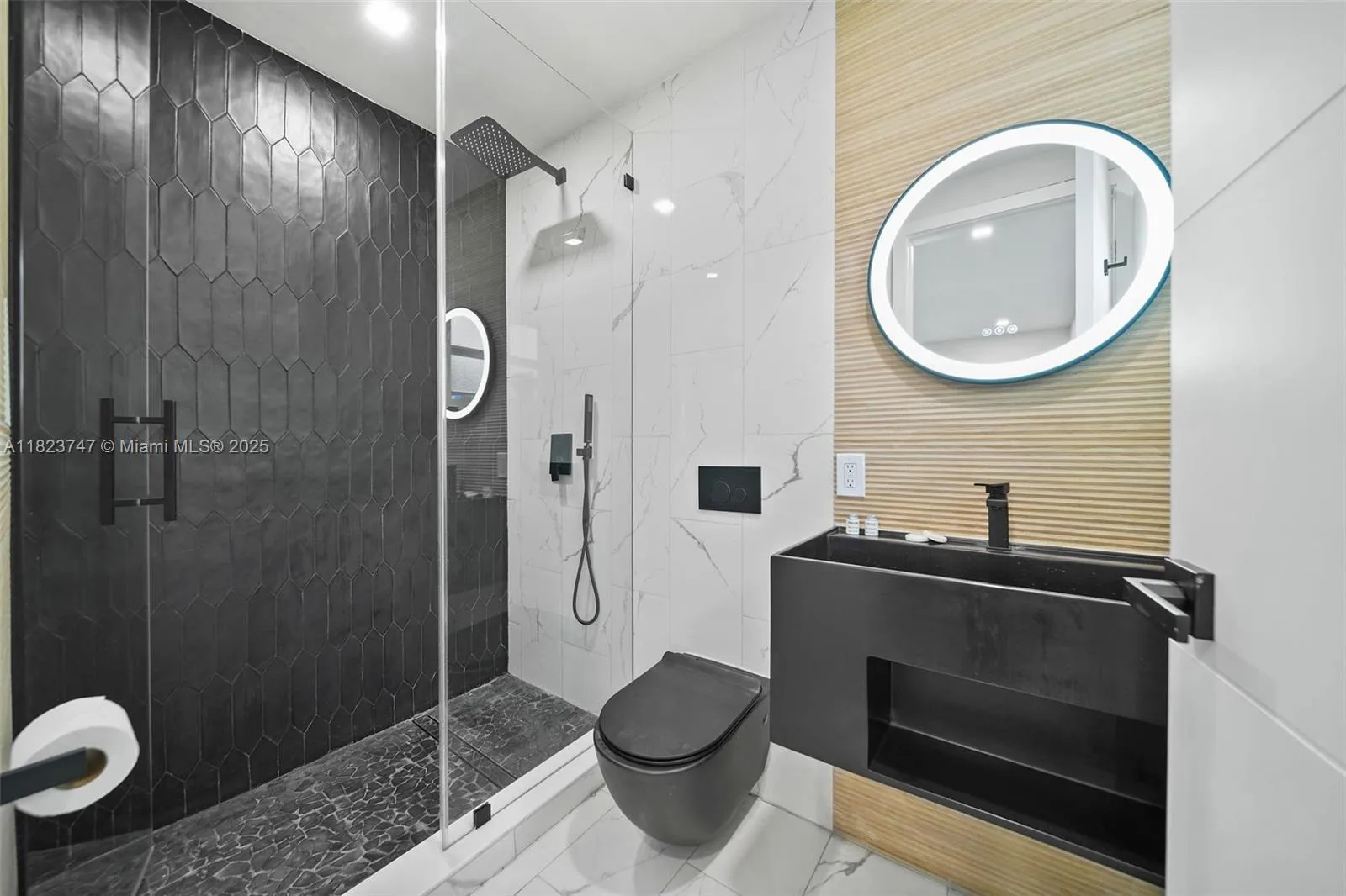 11530 Ne 7th Ave, Biscayne Park, Florida 33161, Biscayne Park, Florida 33161, 4 Bedrooms Bedrooms, ,3 BathroomsBathrooms,Residential,For Sale,11530 Ne 7th Ave, Biscayne Park, Florida 33161,A11823747