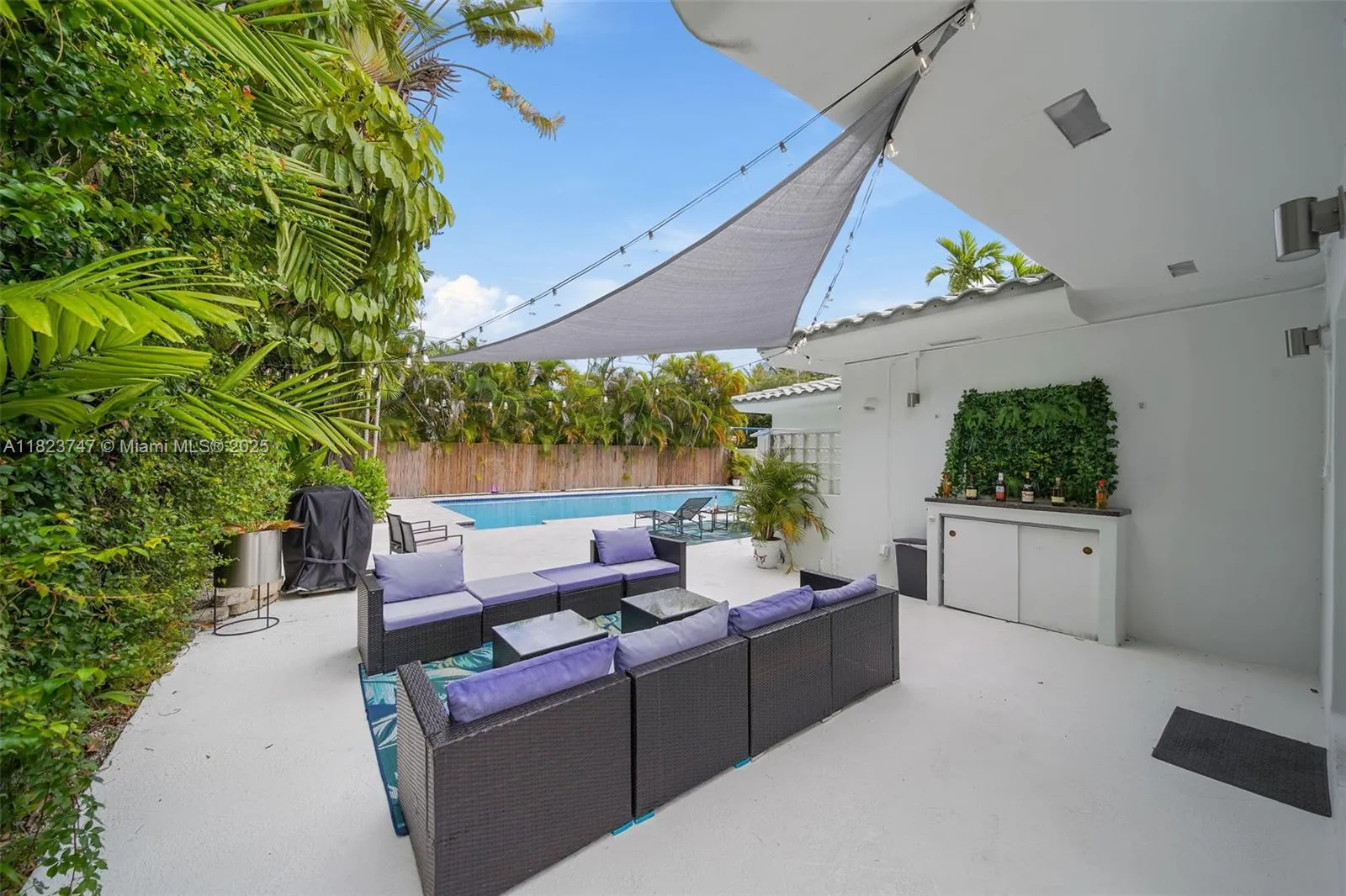 11530 Ne 7th Ave, Biscayne Park, Florida 33161, Biscayne Park, Florida 33161, 4 Bedrooms Bedrooms, ,3 BathroomsBathrooms,Residential,For Sale,11530 Ne 7th Ave, Biscayne Park, Florida 33161,A11823747