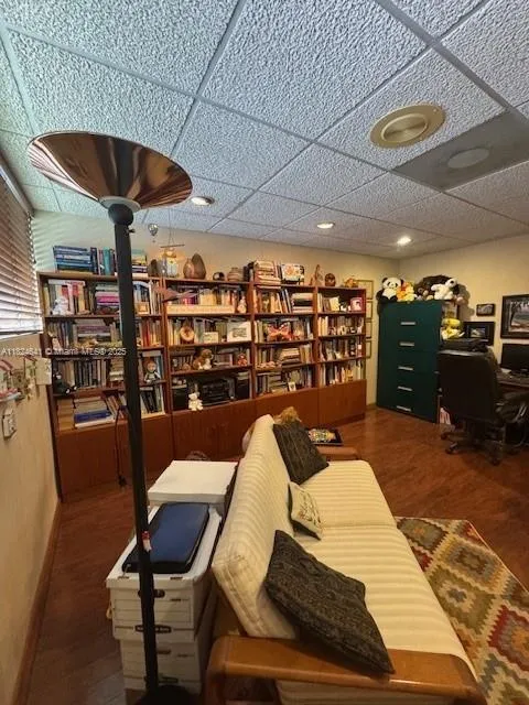 Executive Office 2
