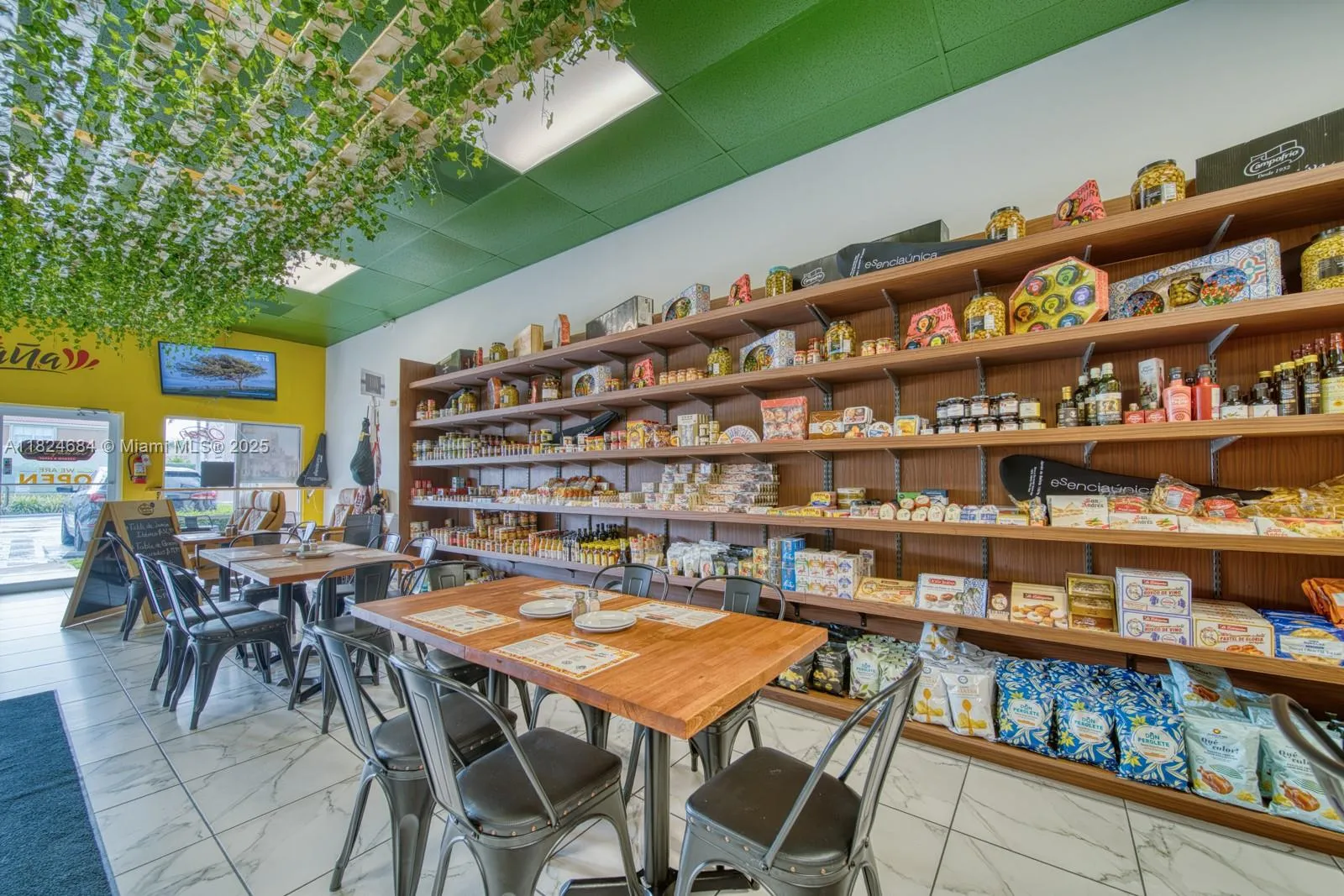 Spanish Restaurant For Sale In Kendall, Miami, Flo, Miami, Florida 33186, ,Business Opportunity,For Sale,Spanish Restaurant For Sale In Kendall, Miami, Flo,A11824684